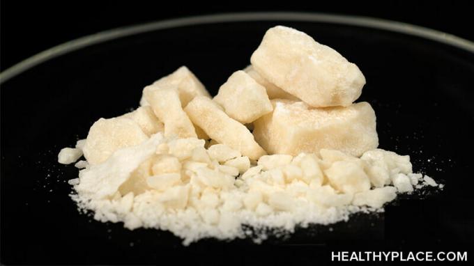 क्रैक कोकीन क्या है? और चूर्ण कोकेन से कैसे अलग है? क्रैक कोकीन परिष्कृत कोकीन है और अत्यधिक नशे की लत है। और अधिक जानें।
