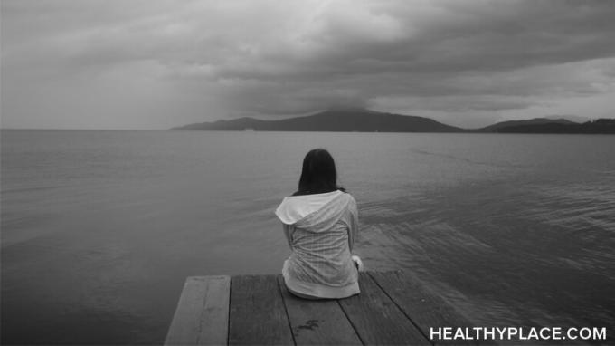 यहां तक ​​कि जब आप अपने आप को मदद करने के लिए बहुत उदास महसूस करते हैं, तब भी कुछ चीजें हैं जो आप अपने अवसाद का इलाज करने के लिए कर सकते हैं। HealthyPlace.com पर पता करें